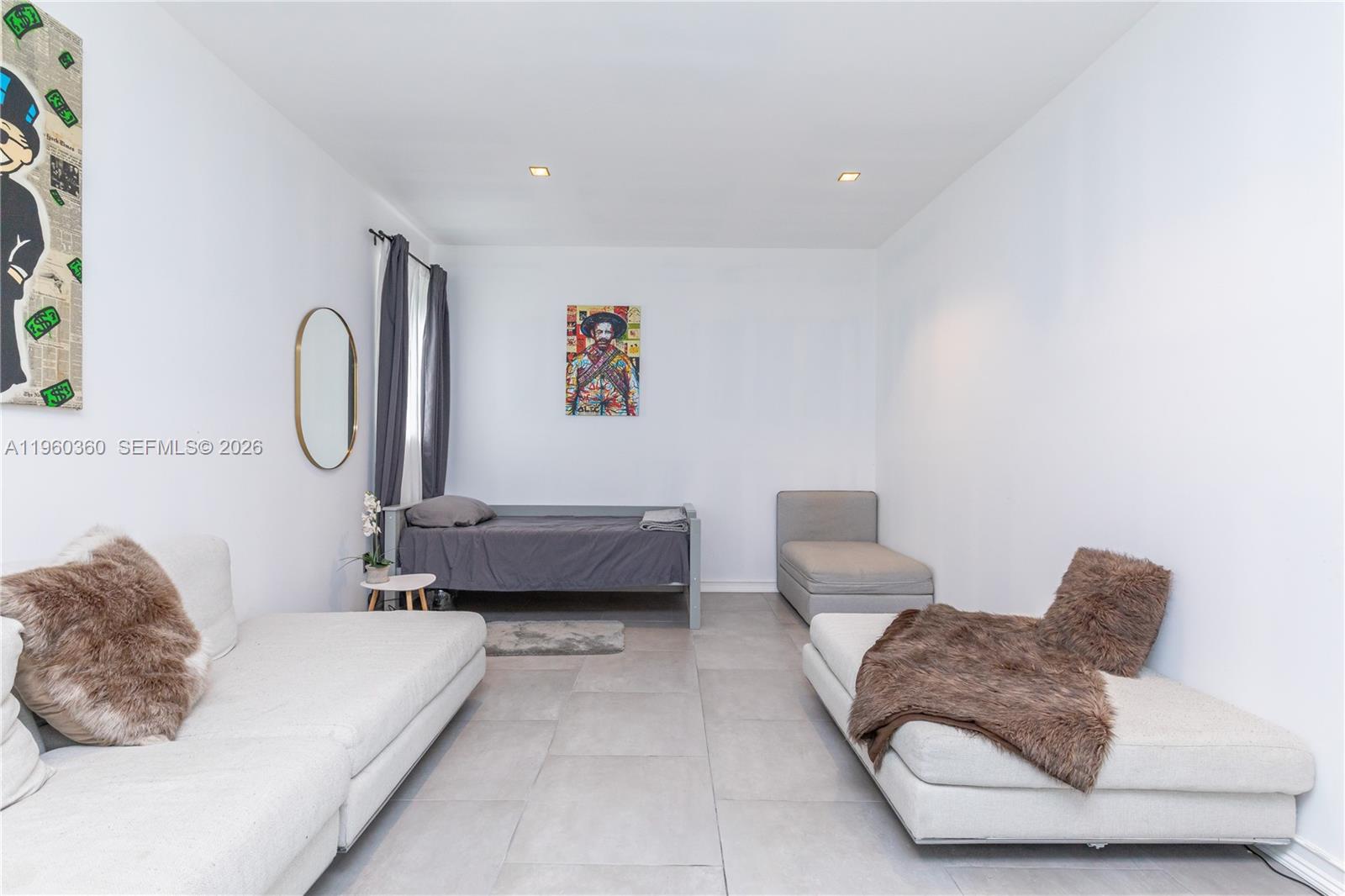 BRICKELLS FLAGLER - Residential