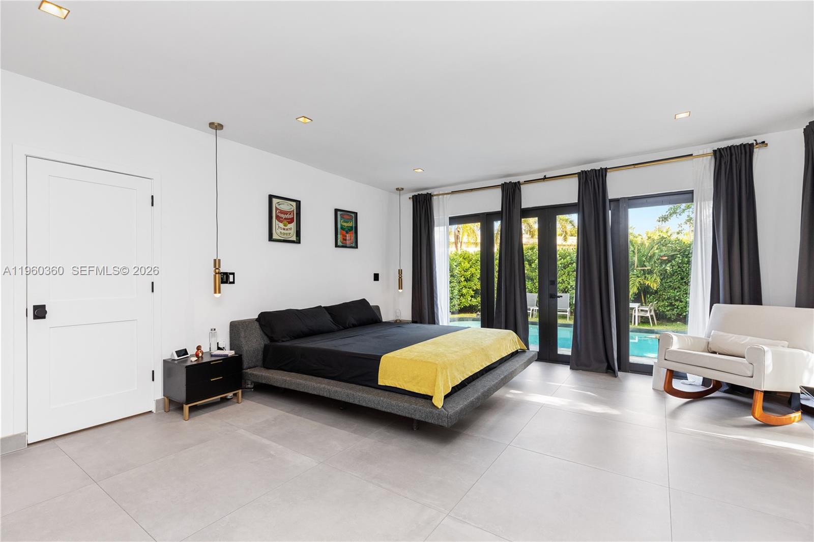 BRICKELLS FLAGLER - Residential