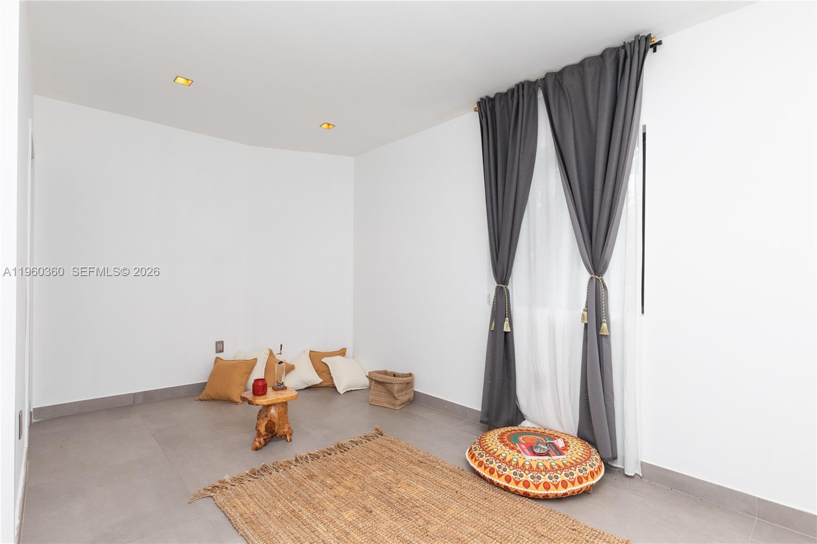 BRICKELLS FLAGLER - Residential