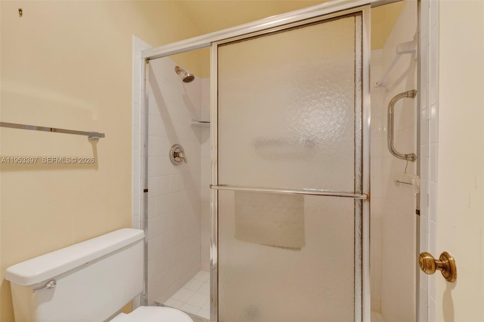 OMEGA VILLAS 3 CONDO - Residential