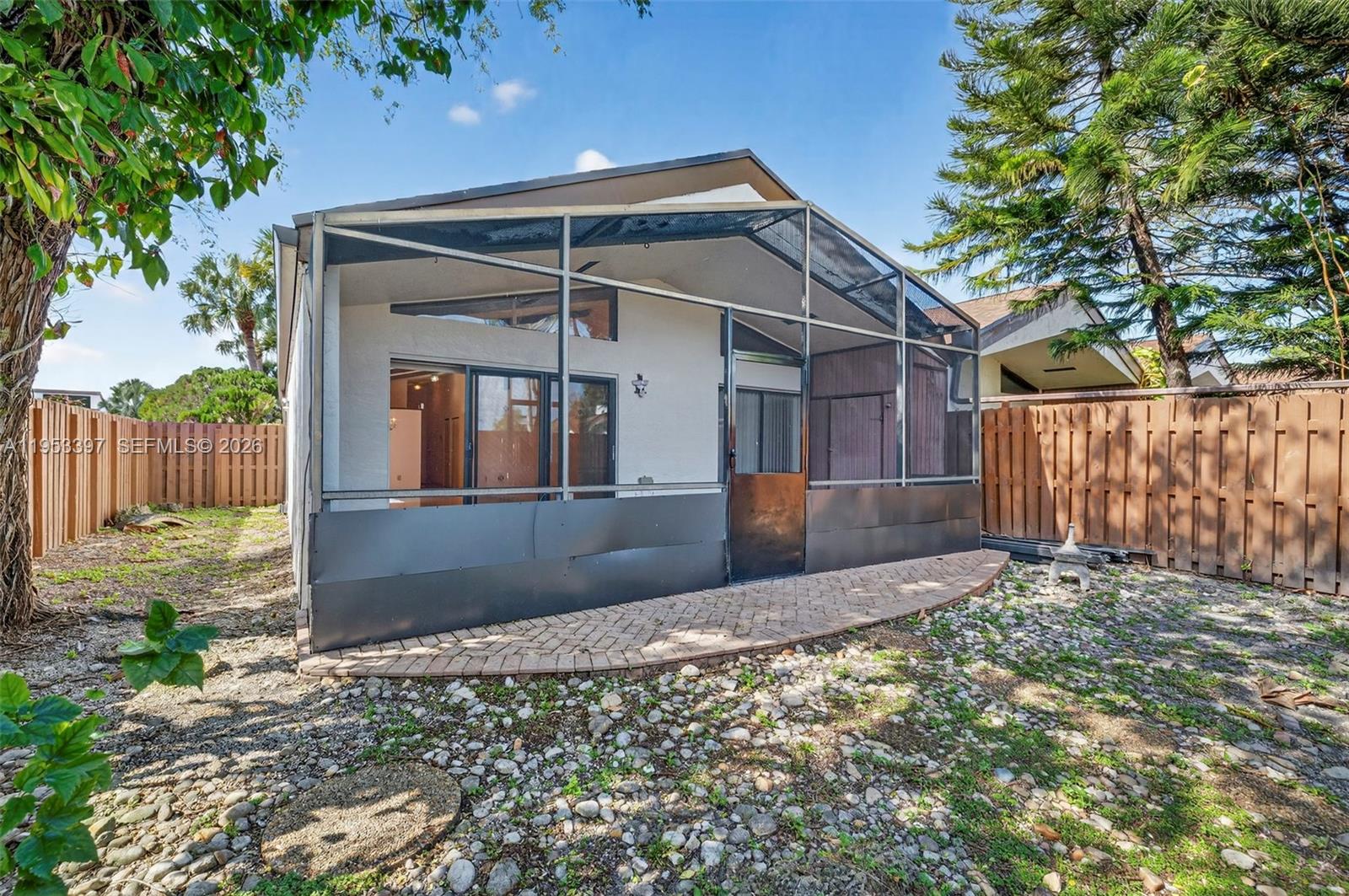 OMEGA VILLAS 3 CONDO - Residential