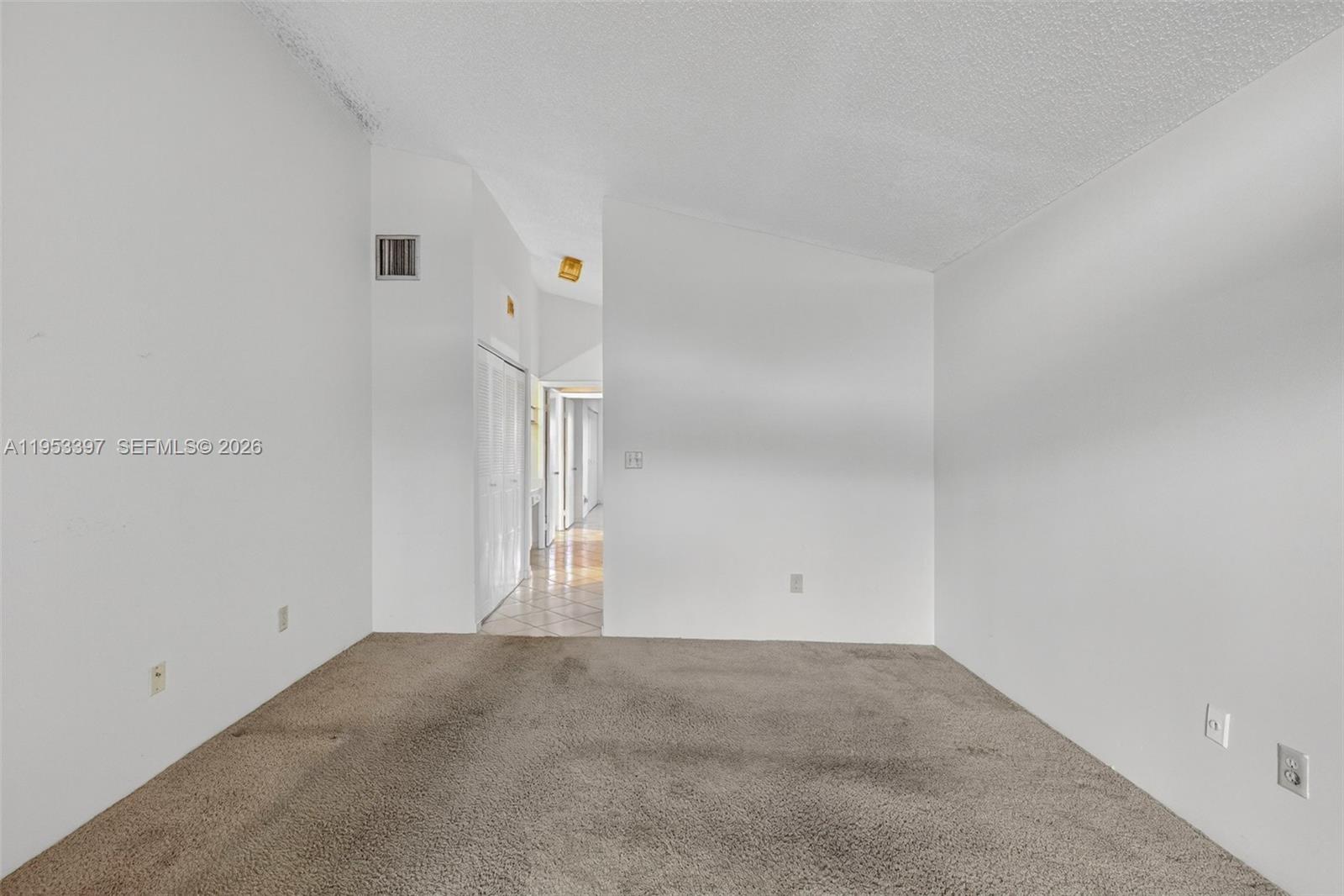 OMEGA VILLAS 3 CONDO - Residential