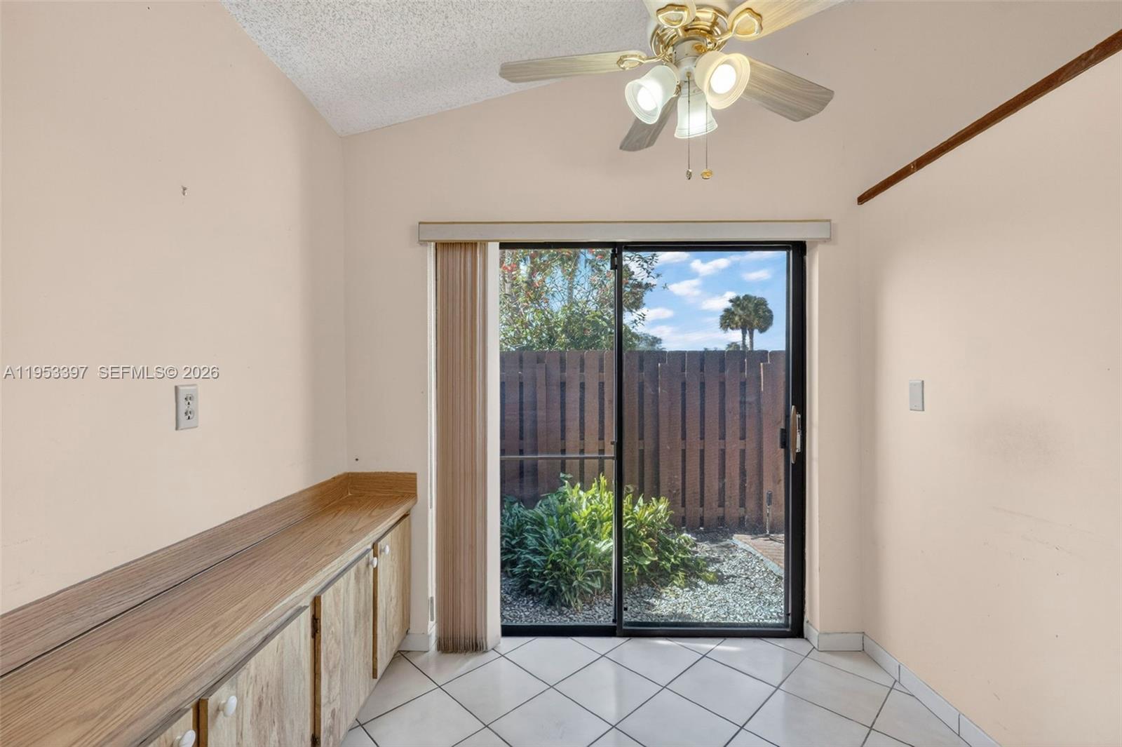 OMEGA VILLAS 3 CONDO - Residential