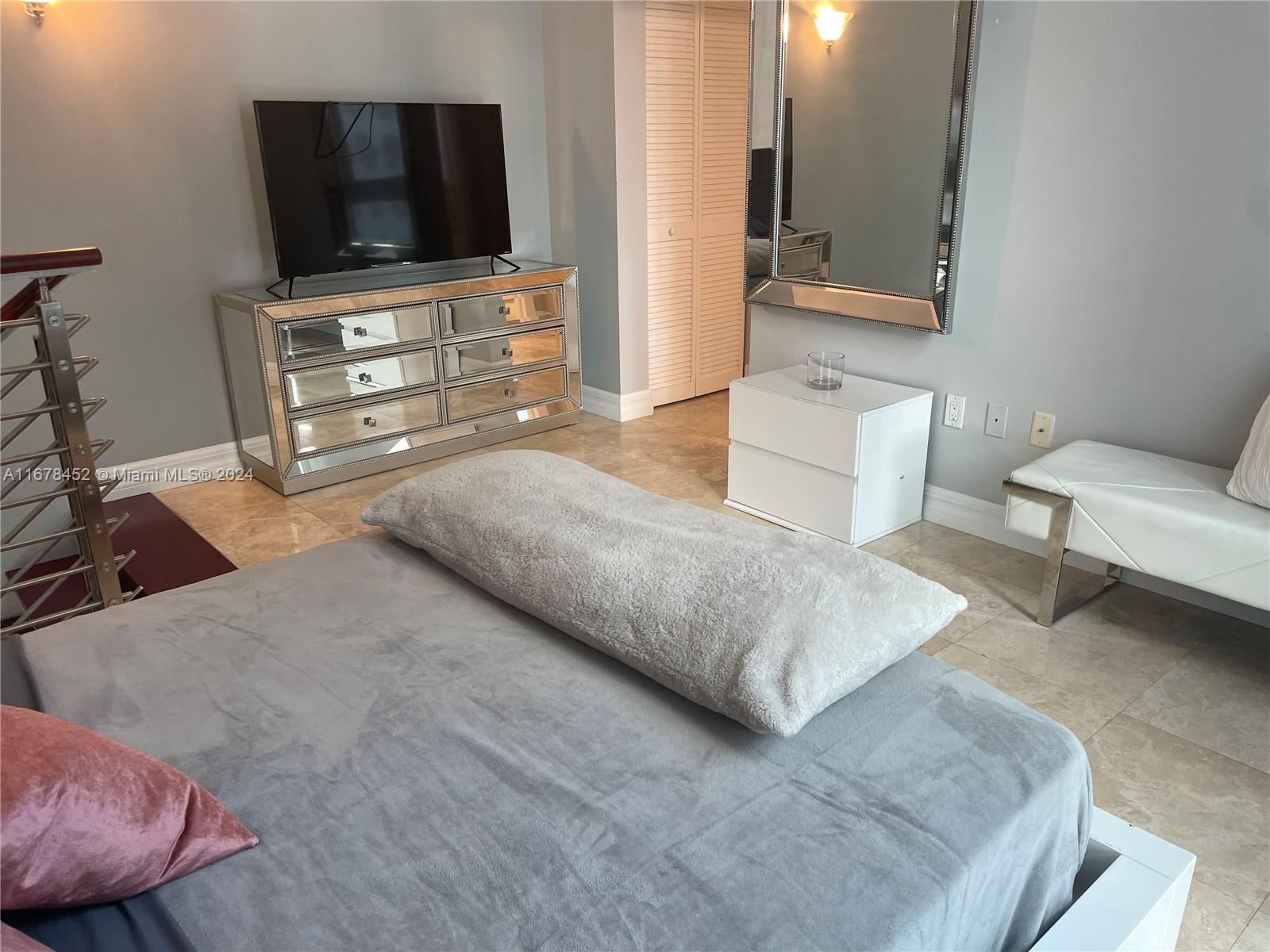 BRICKELL ON THE RIVER S T - Residential Lease