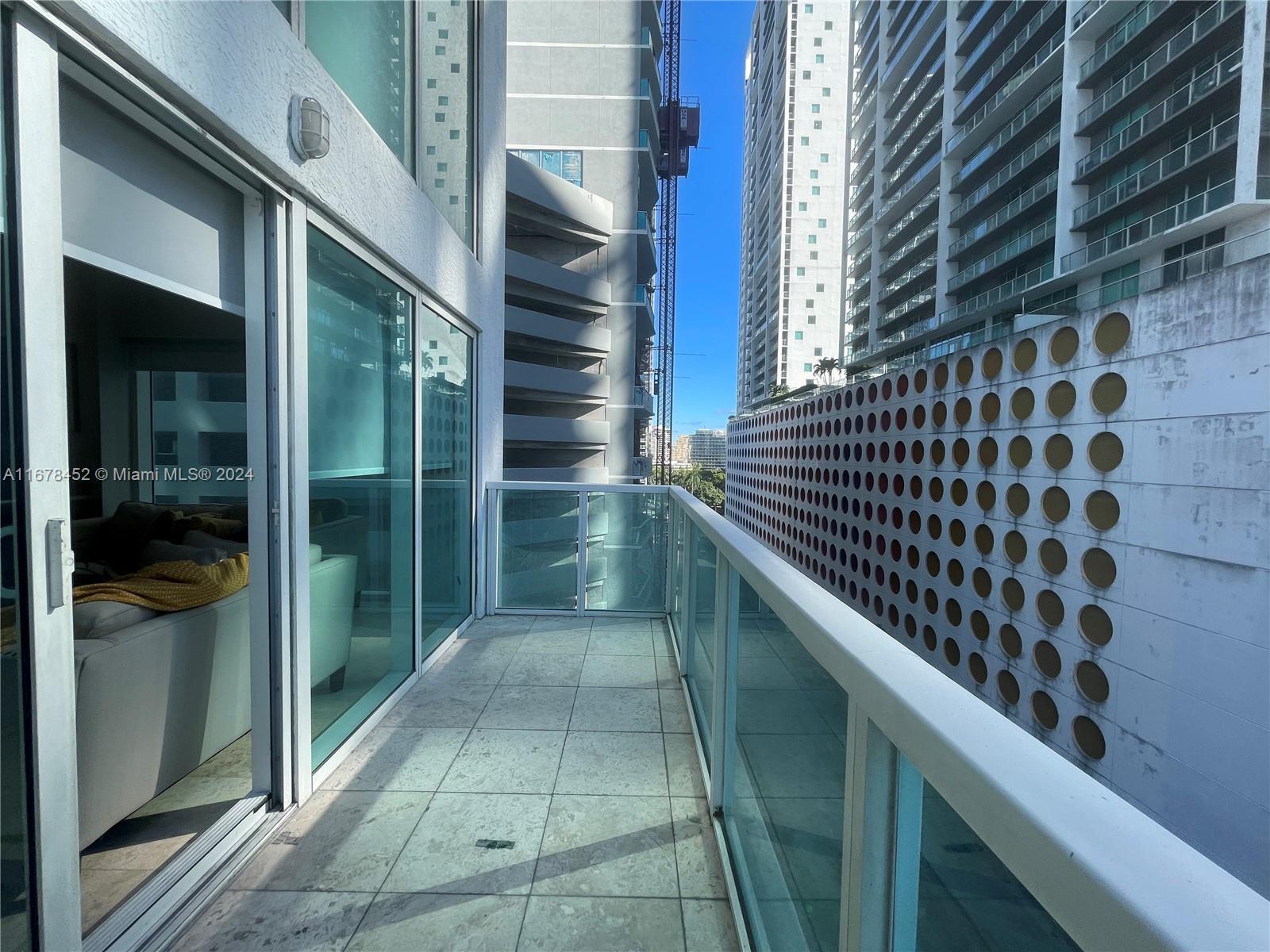 BRICKELL ON THE RIVER S T - Residential Lease