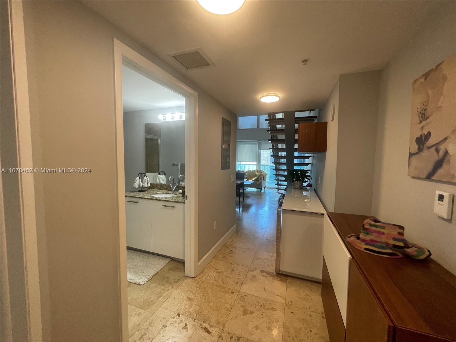 BRICKELL ON THE RIVER S T - Residential Lease