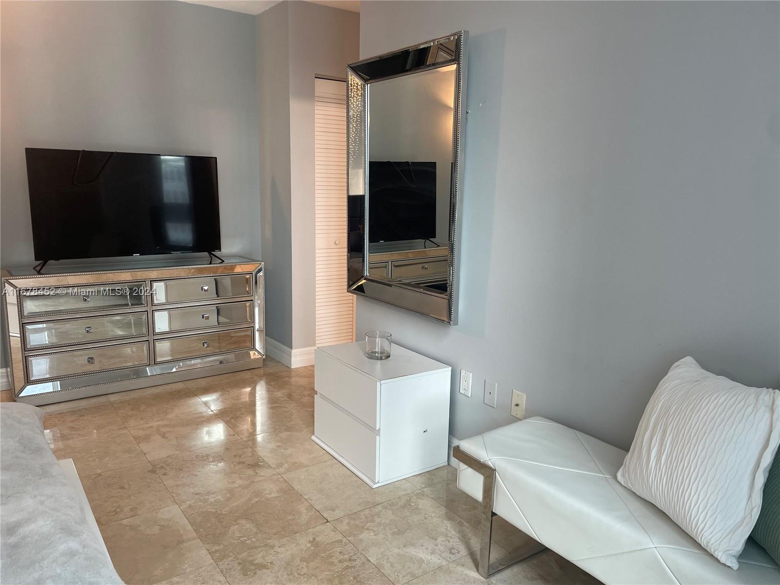 BRICKELL ON THE RIVER S T - Residential Lease