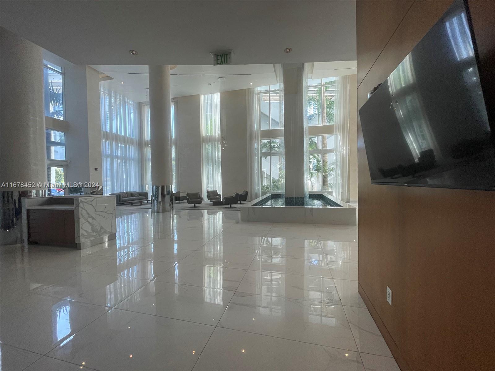 BRICKELL ON THE RIVER S T - Residential Lease