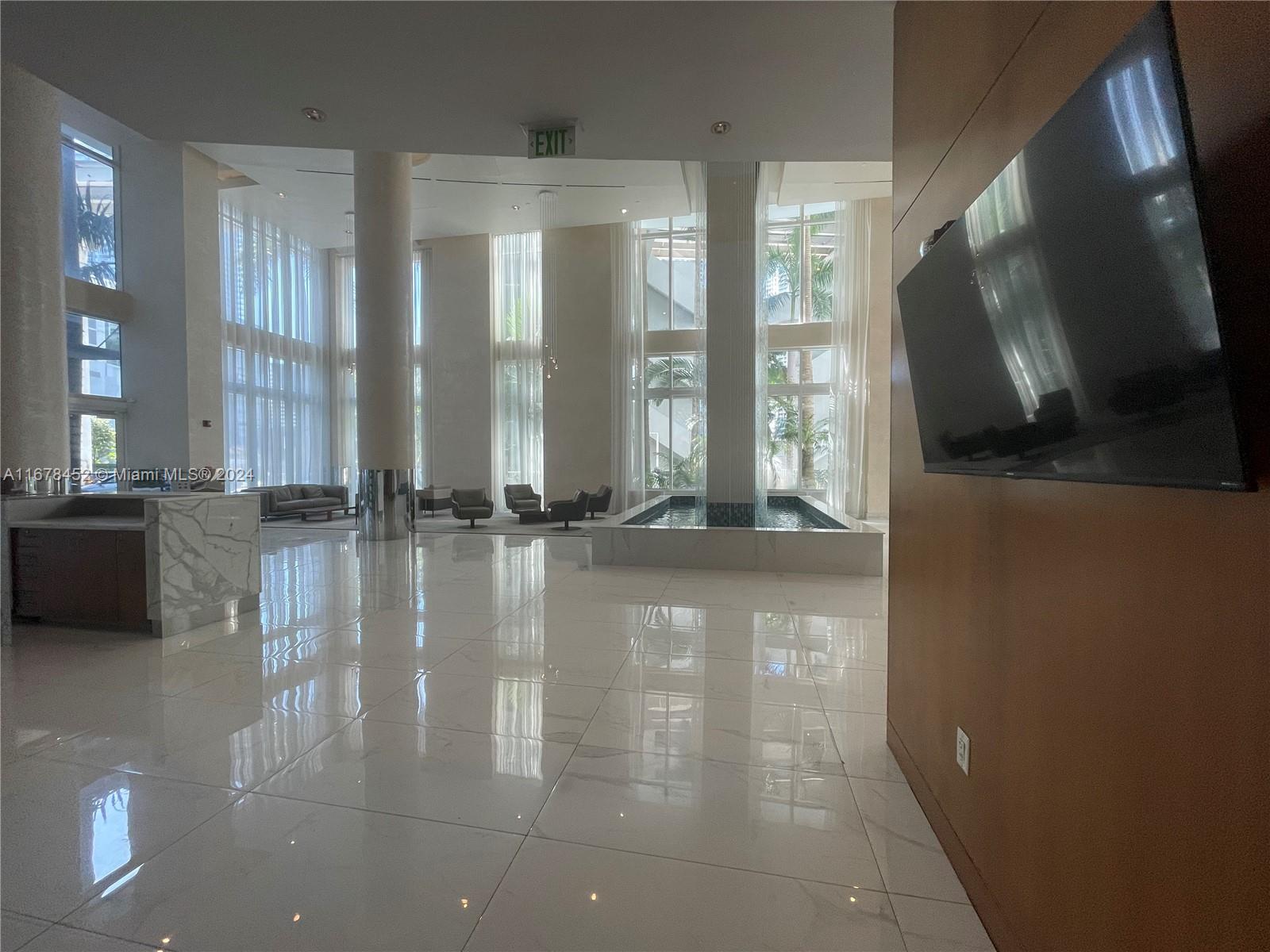 BRICKELL ON THE RIVER S T - Residential Lease