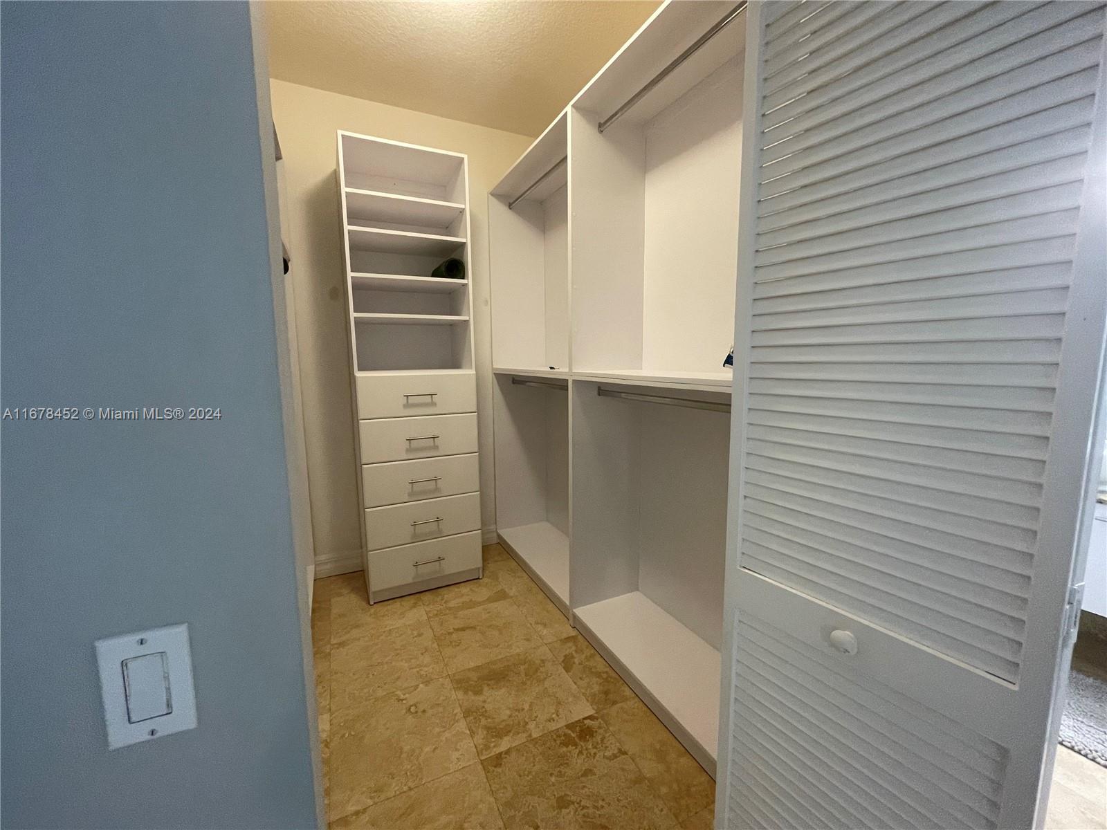 BRICKELL ON THE RIVER S T - Residential Lease