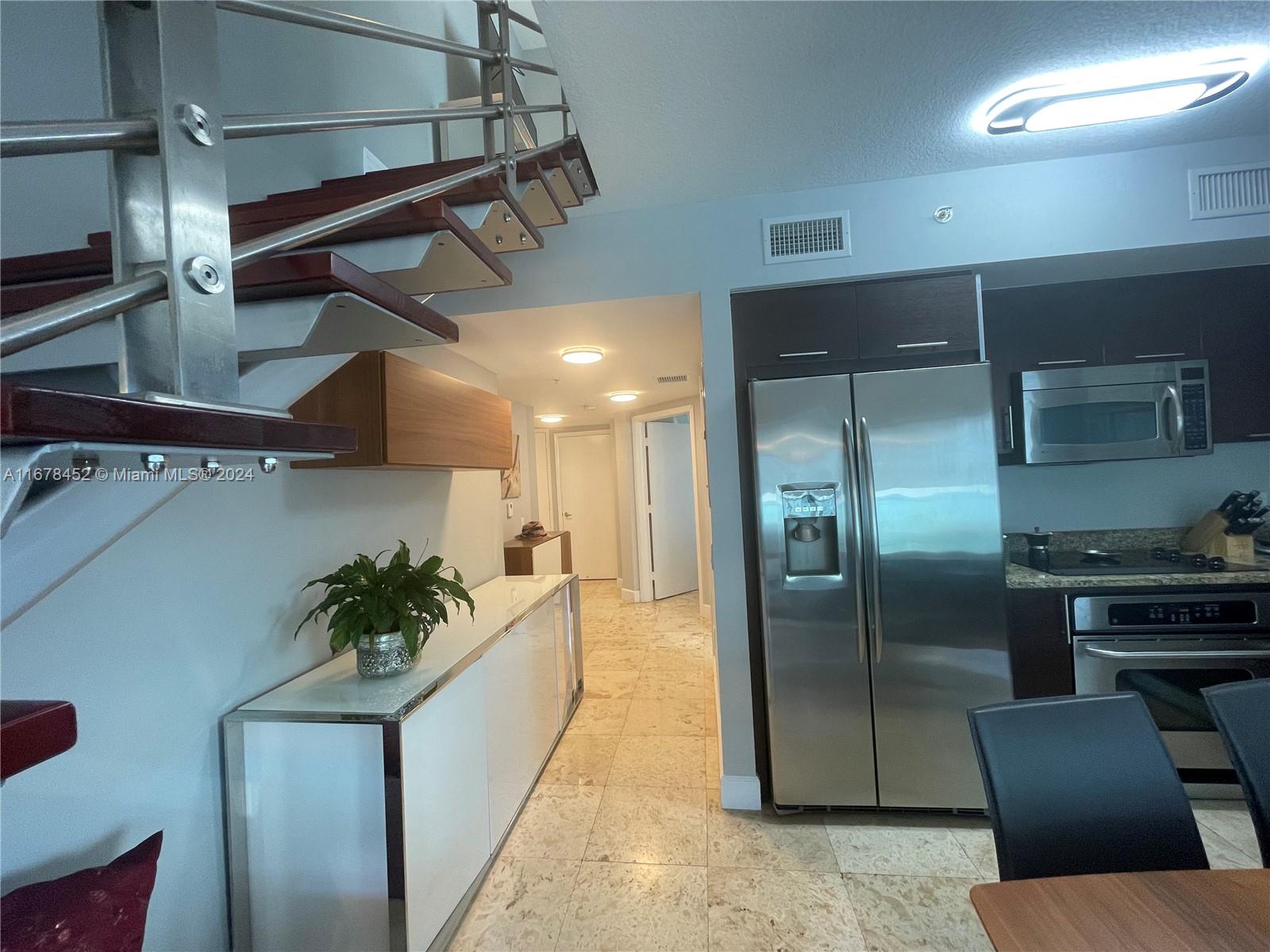 BRICKELL ON THE RIVER S T - Residential Lease