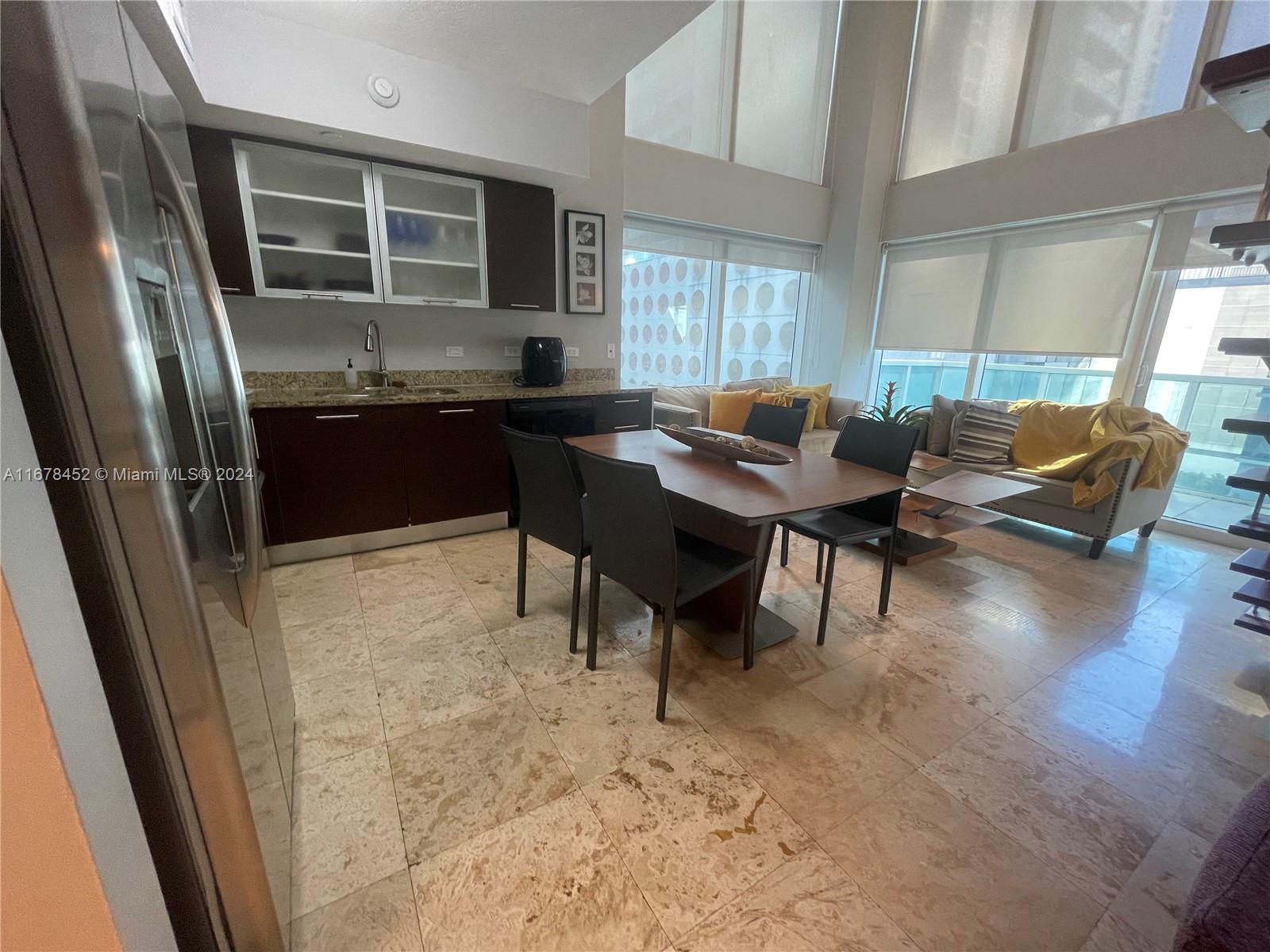 BRICKELL ON THE RIVER S T - Residential Lease