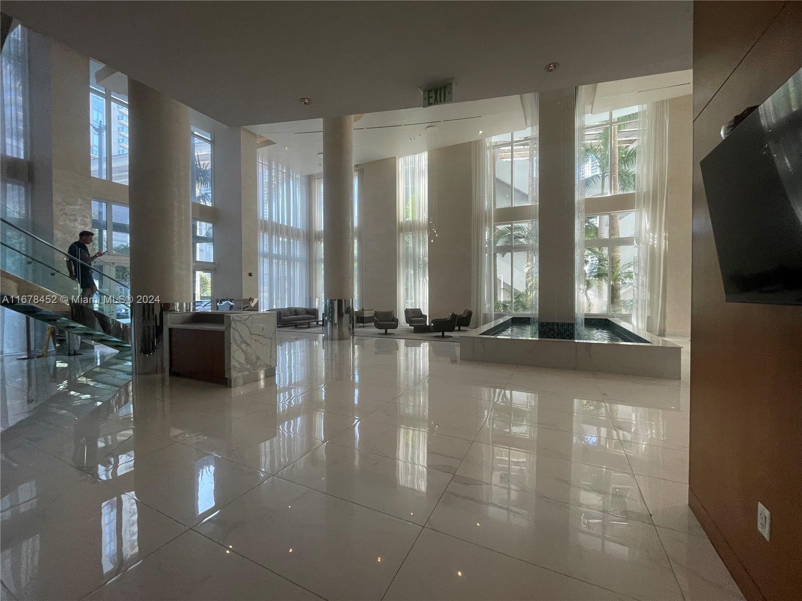 BRICKELL ON THE RIVER S T - Residential Lease