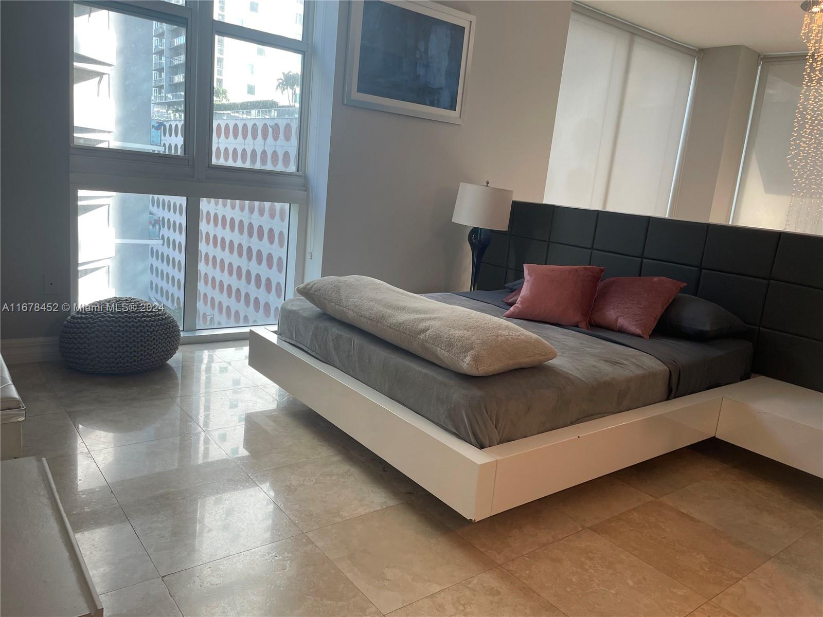 BRICKELL ON THE RIVER S T - Residential Lease