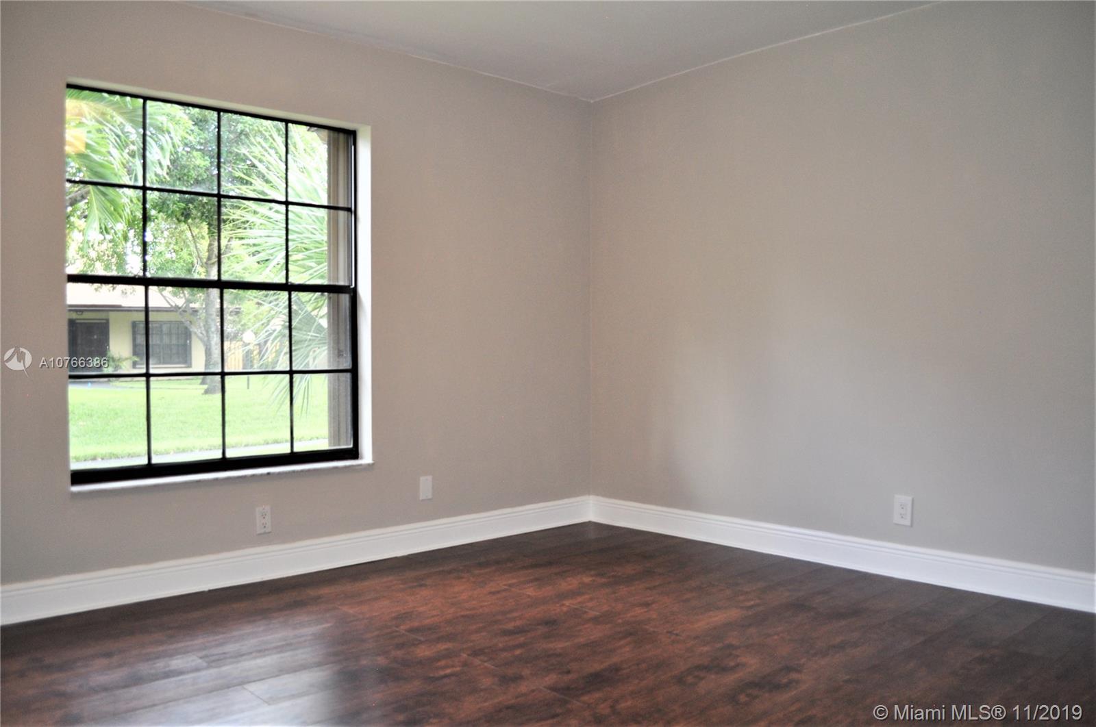 NOVA HILLS 3 CONDO - Residential