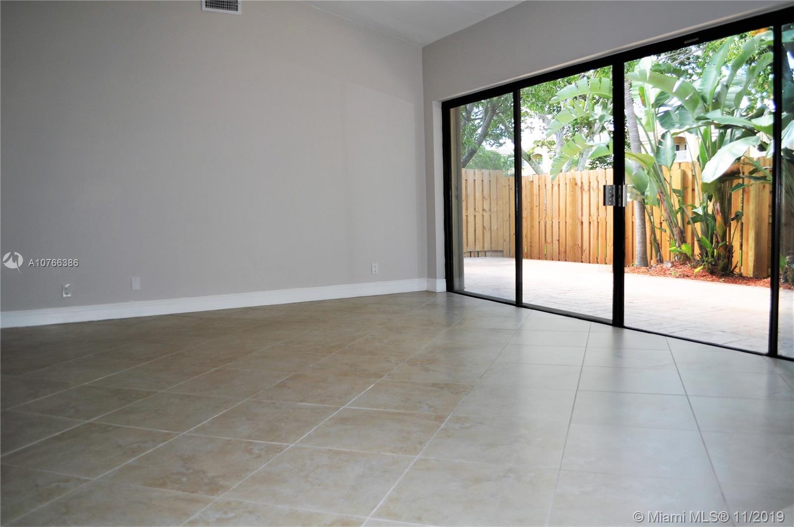 NOVA HILLS 3 CONDO - Residential