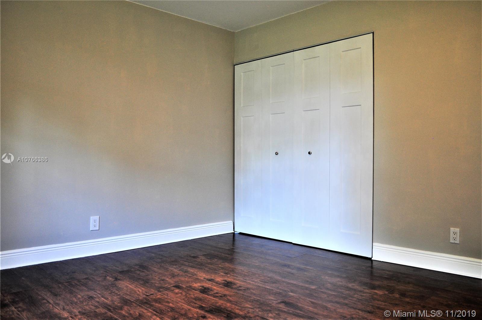 NOVA HILLS 3 CONDO - Residential