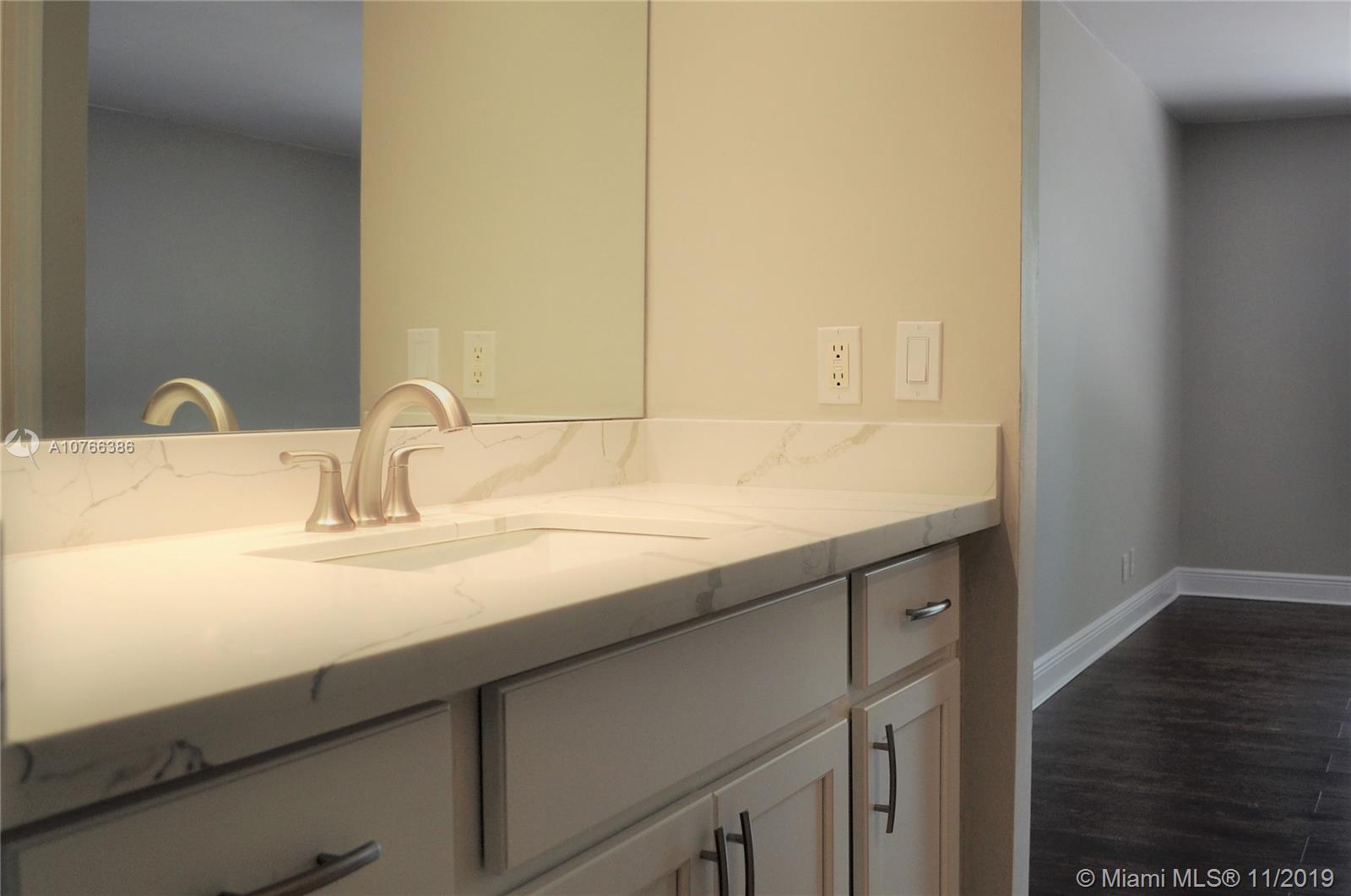 NOVA HILLS 3 CONDO - Residential