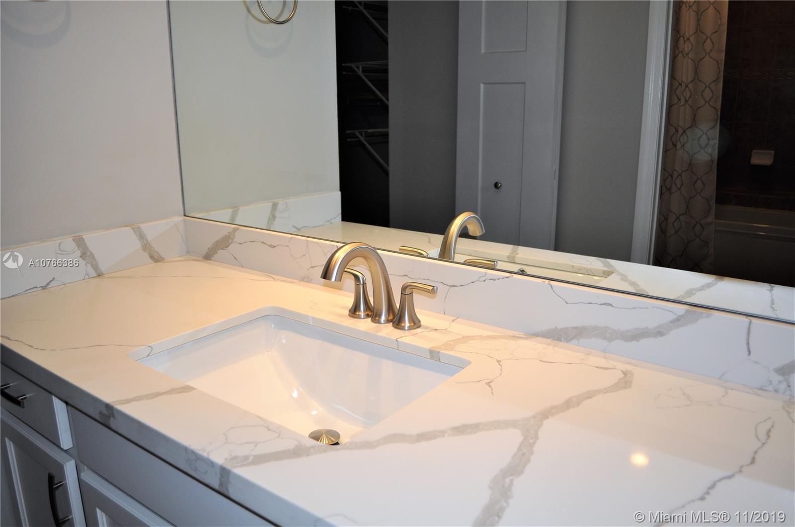 NOVA HILLS 3 CONDO - Residential