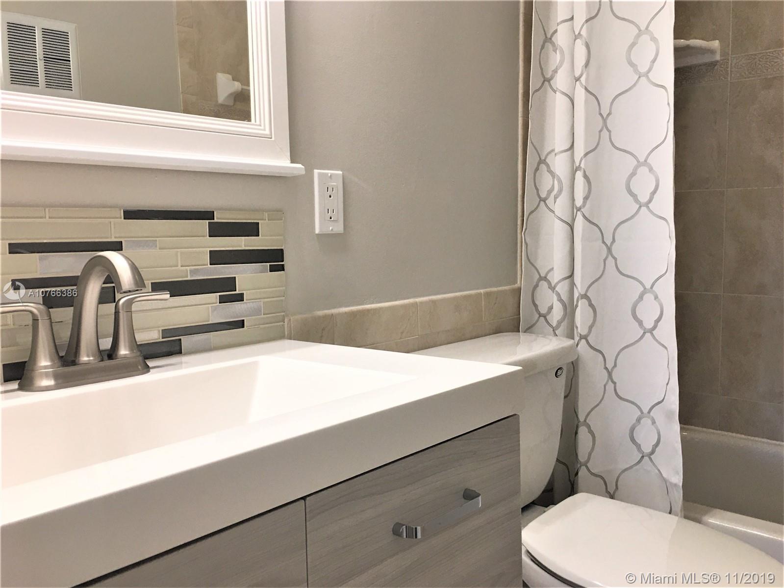 NOVA HILLS 3 CONDO - Residential