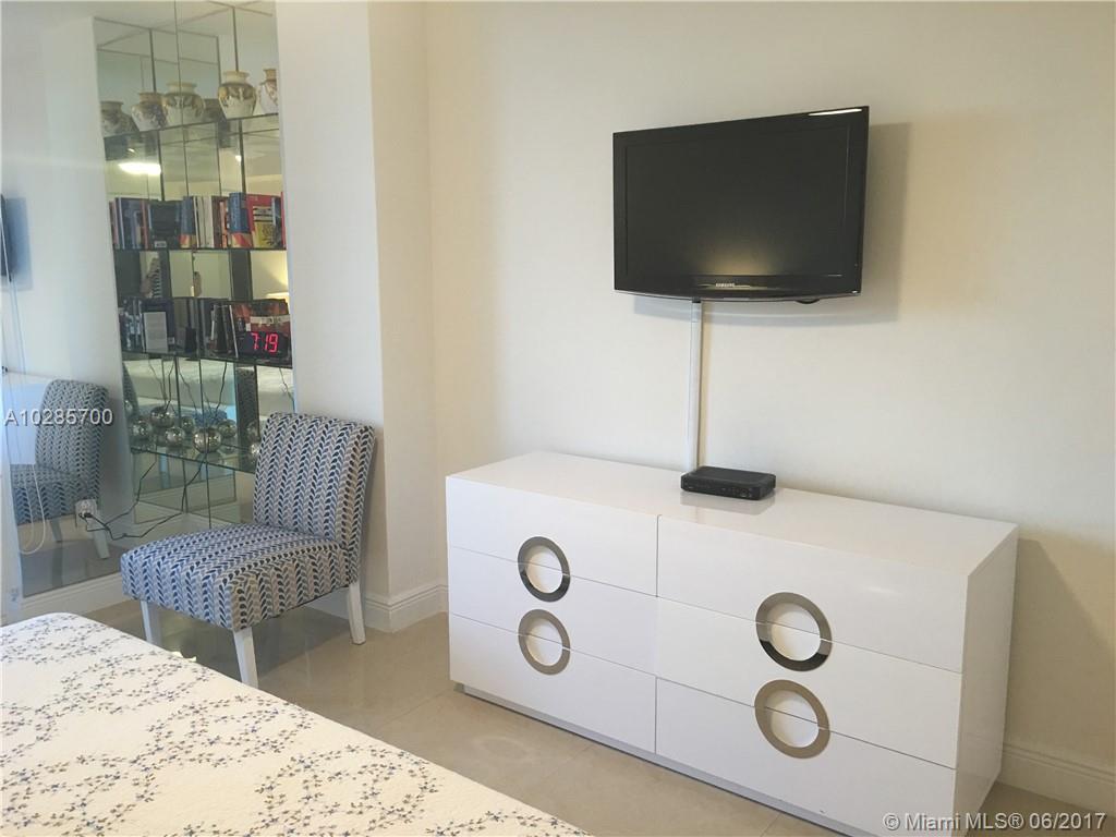 HARBOUR HOUSE - Residential Lease