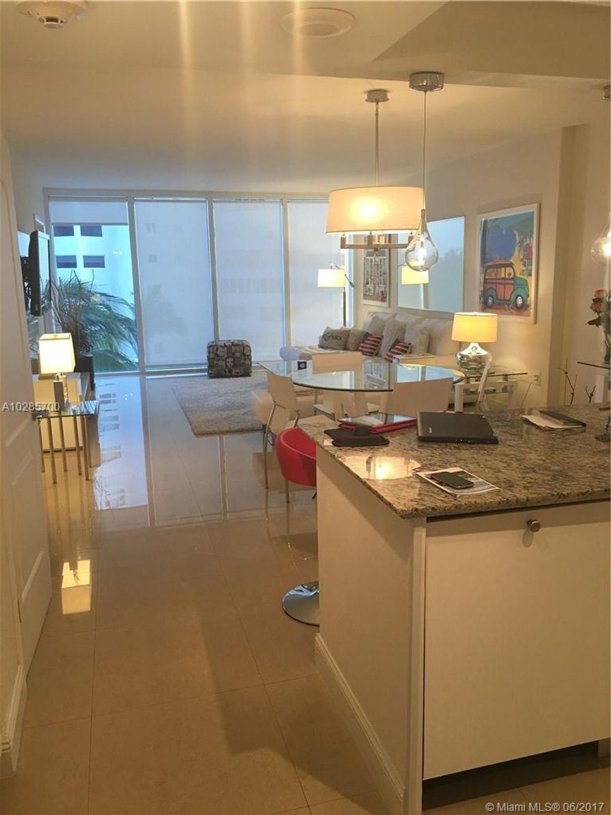 GORGEOUS AND FULLY REMODELED ONE BED IN PRESTIGIOUS HARBOUR HOUSE CONDO. STUNNING OCEAN VIEW. FULLY EQUIPPED READY TO MOVE IN. THE PRICE IS FOR A YEAR RENTAL. MIN 6 MONTHS. REQUEST PRICE FOR SHORT TERM. BRING YOUR FUSSIEST CLIENT!!!!