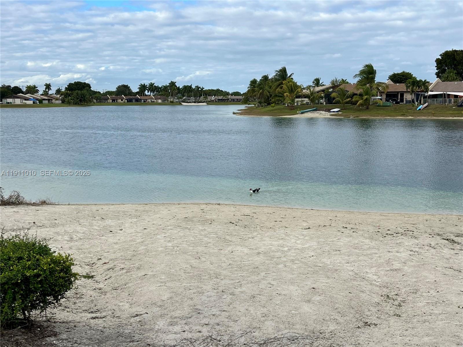 DEVON-AIRE VILLAS SEC 8 - Residential