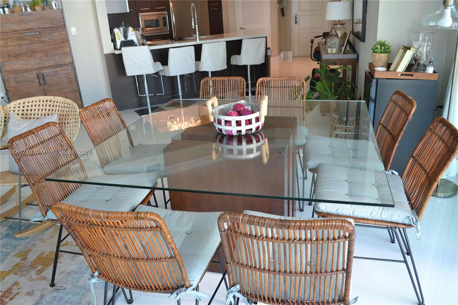 ST TROPEZ ON THE BAY III - Residential