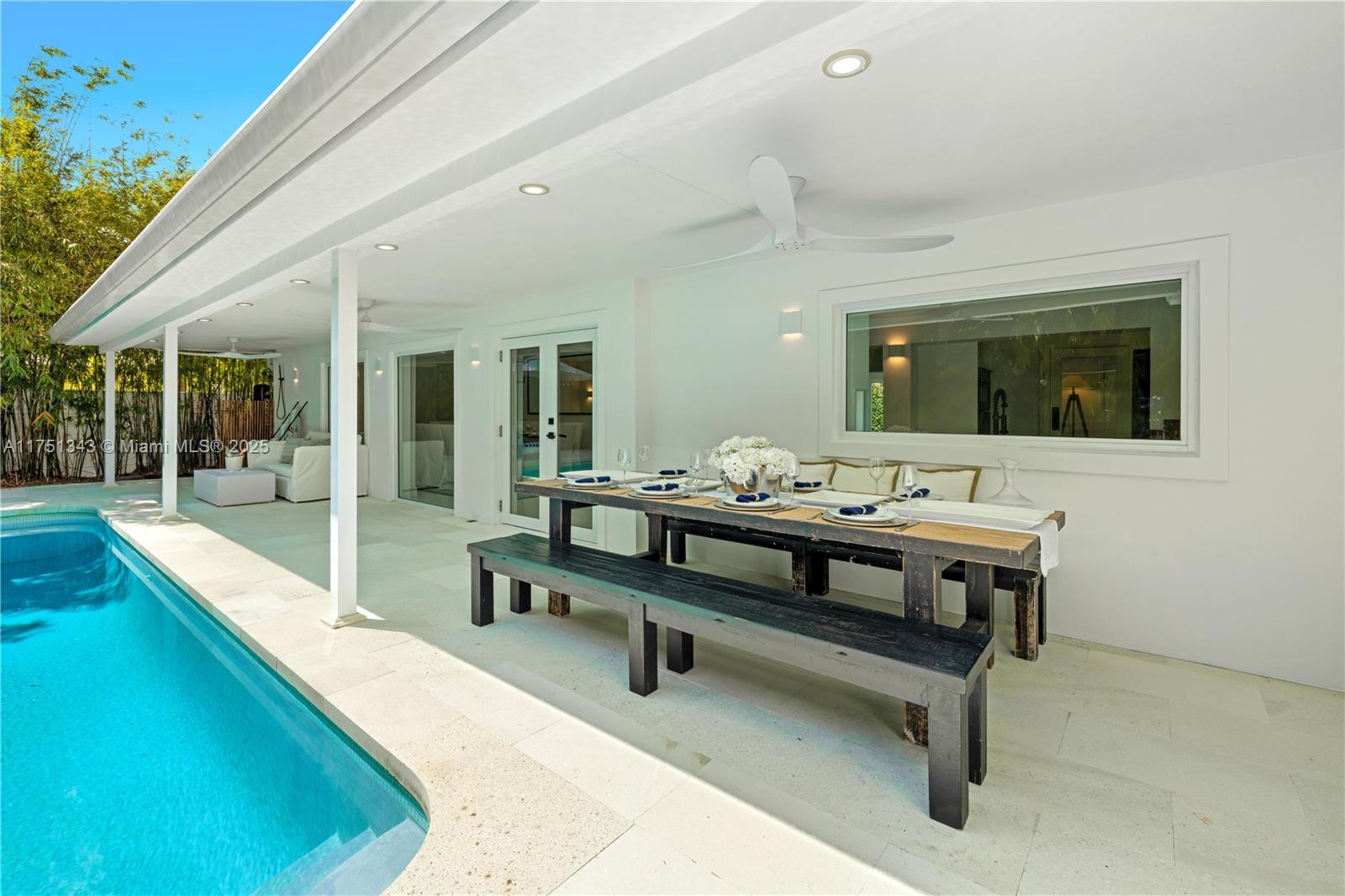 TROPICAL ISLE HOMES SUB - Residential
