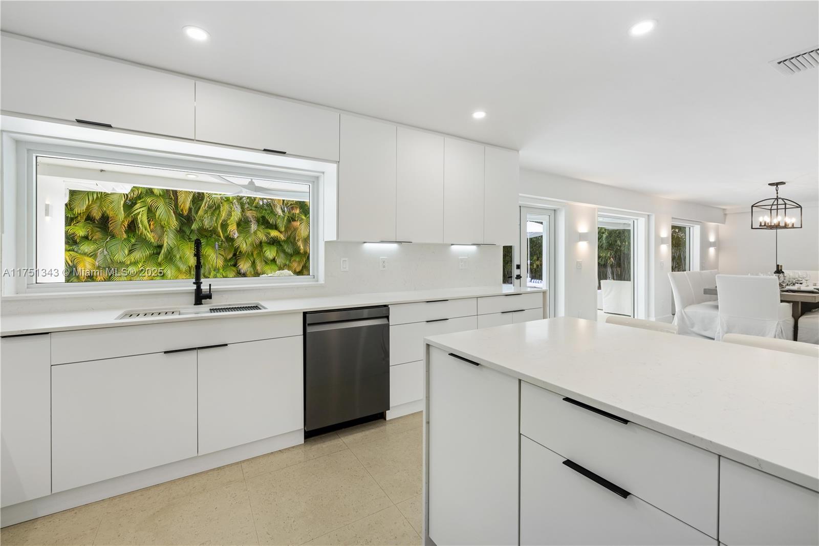 TROPICAL ISLE HOMES SUB - Residential