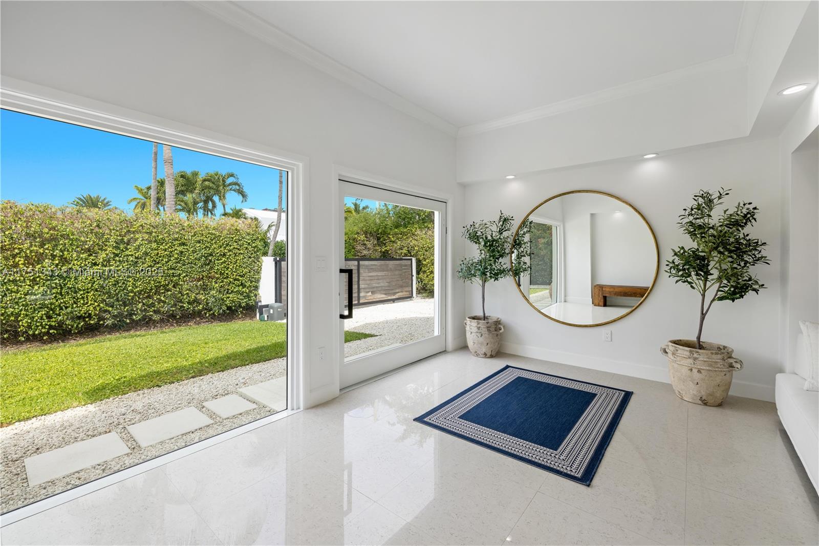 TROPICAL ISLE HOMES SUB - Residential