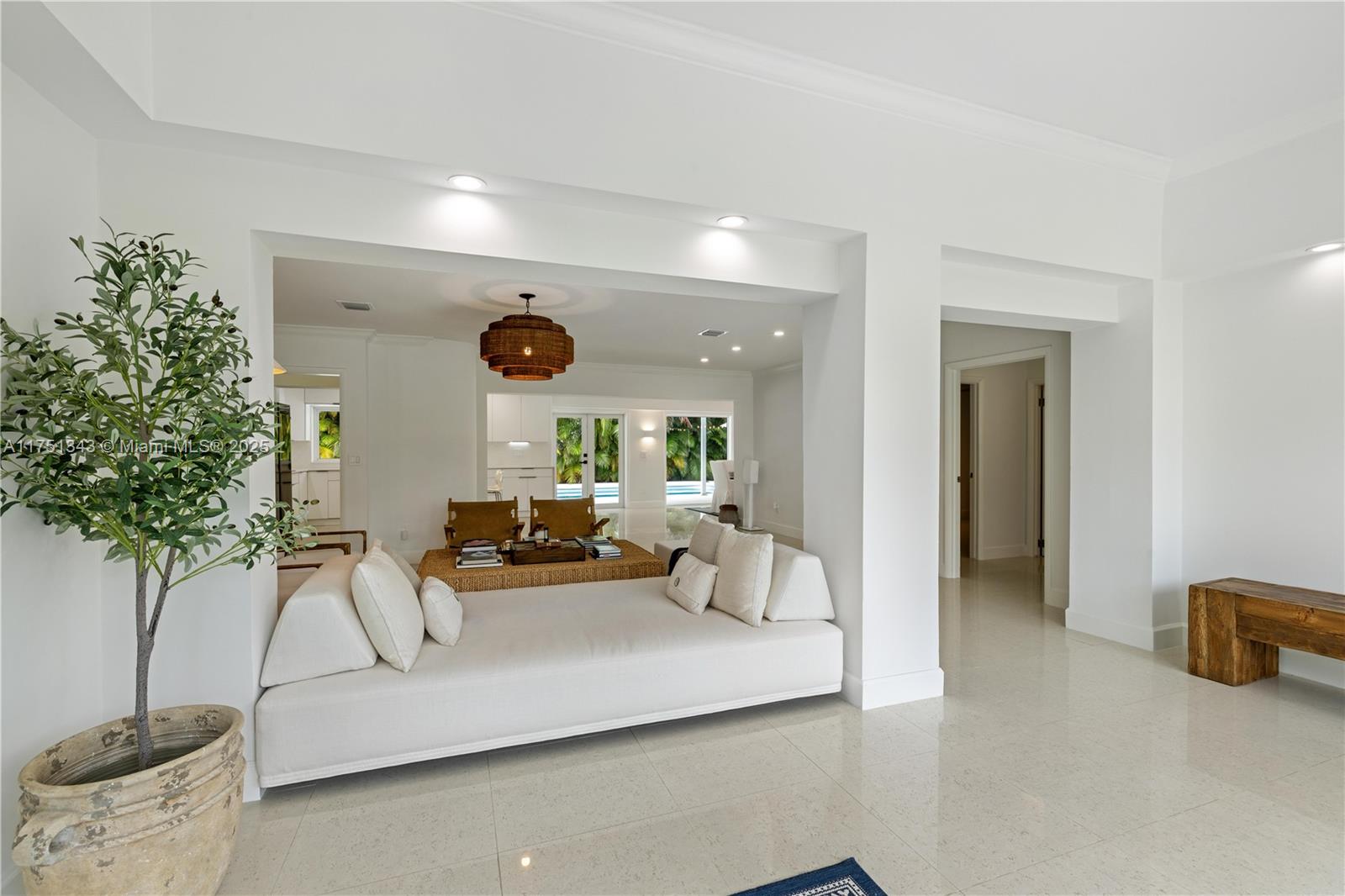 TROPICAL ISLE HOMES SUB - Residential