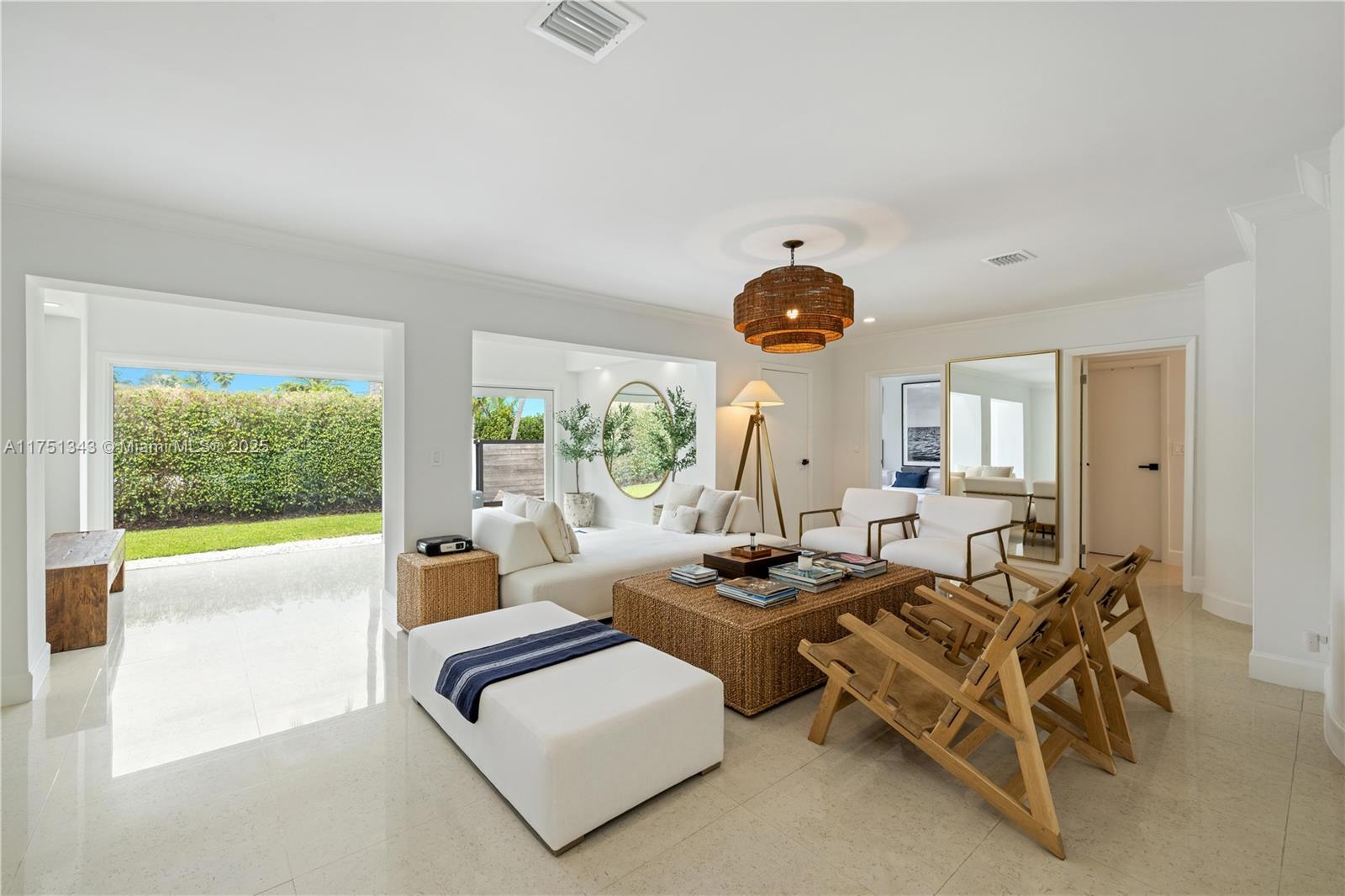TROPICAL ISLE HOMES SUB - Residential