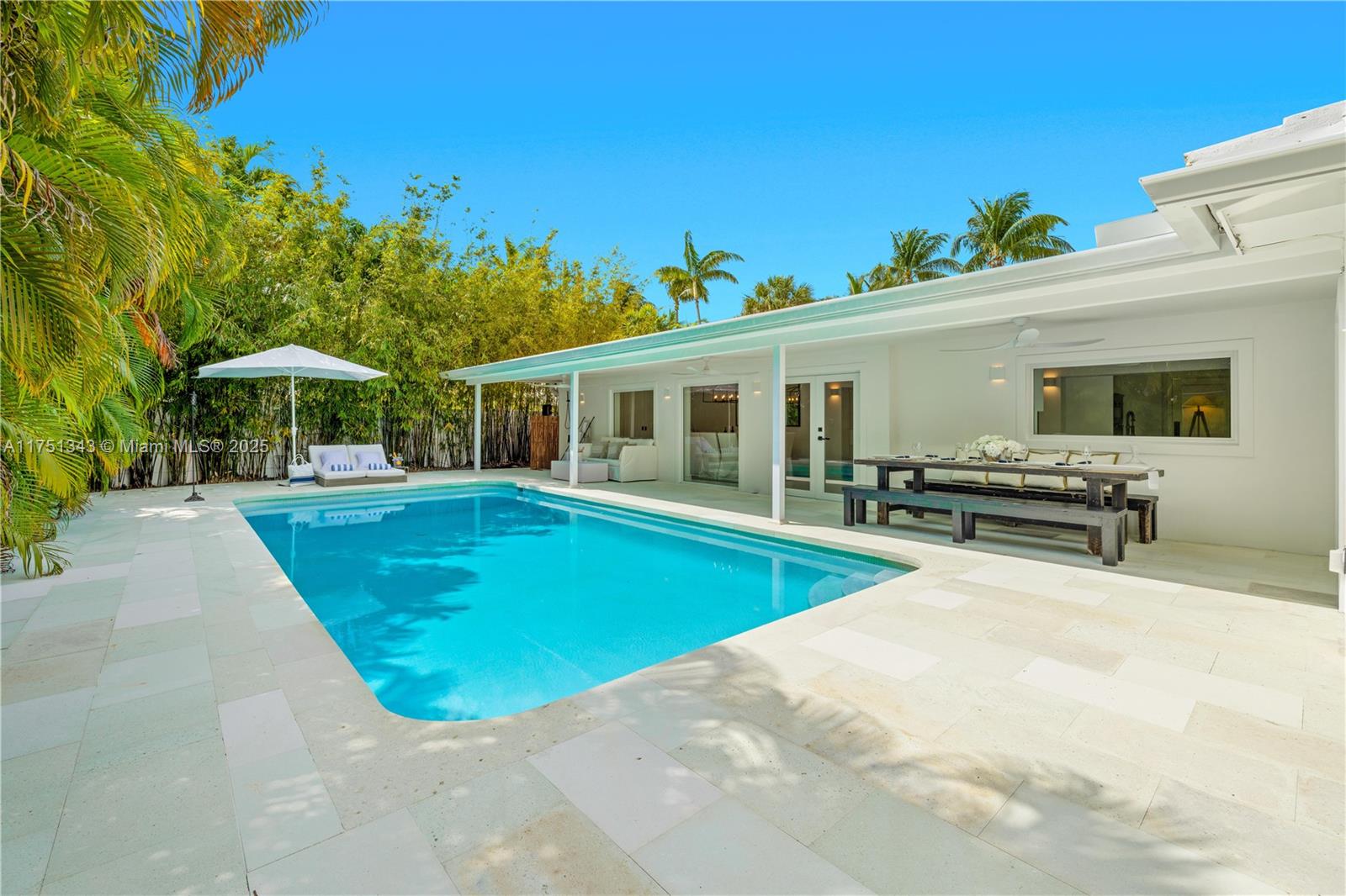 TROPICAL ISLE HOMES SUB - Residential