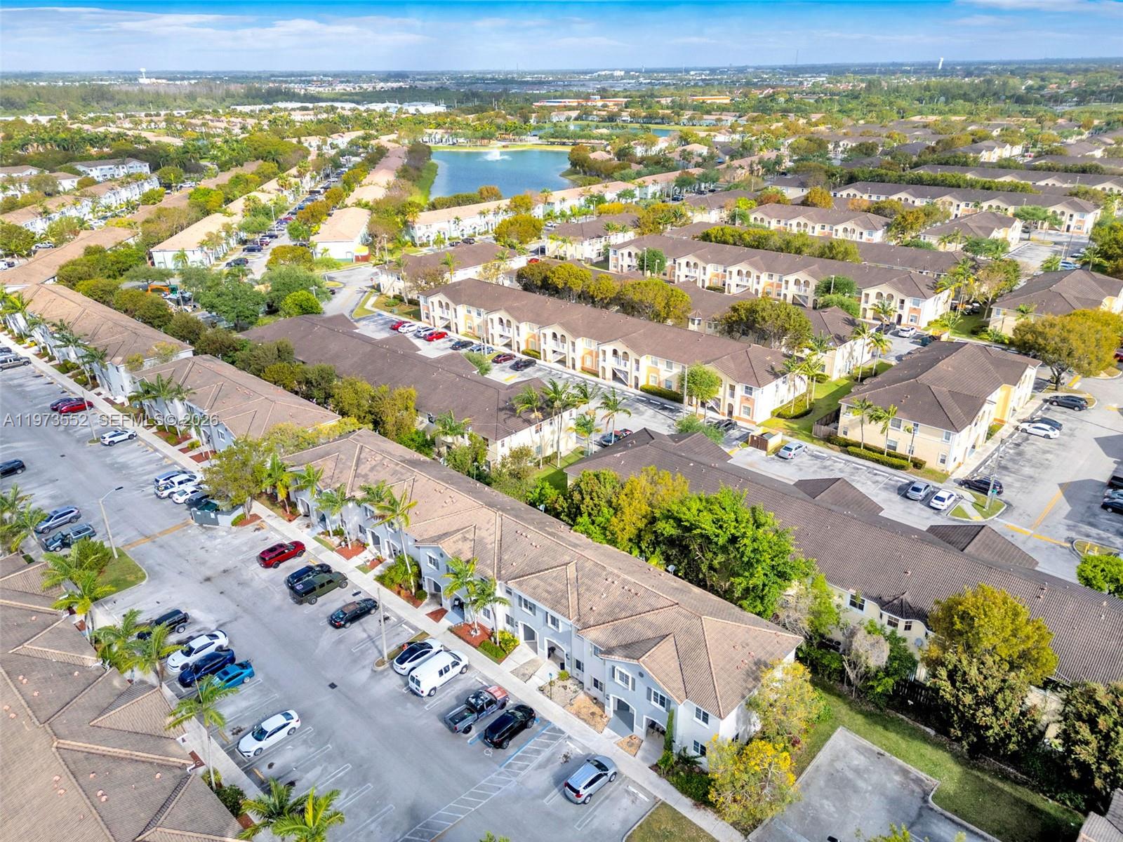 VENETIA GROVE - Residential