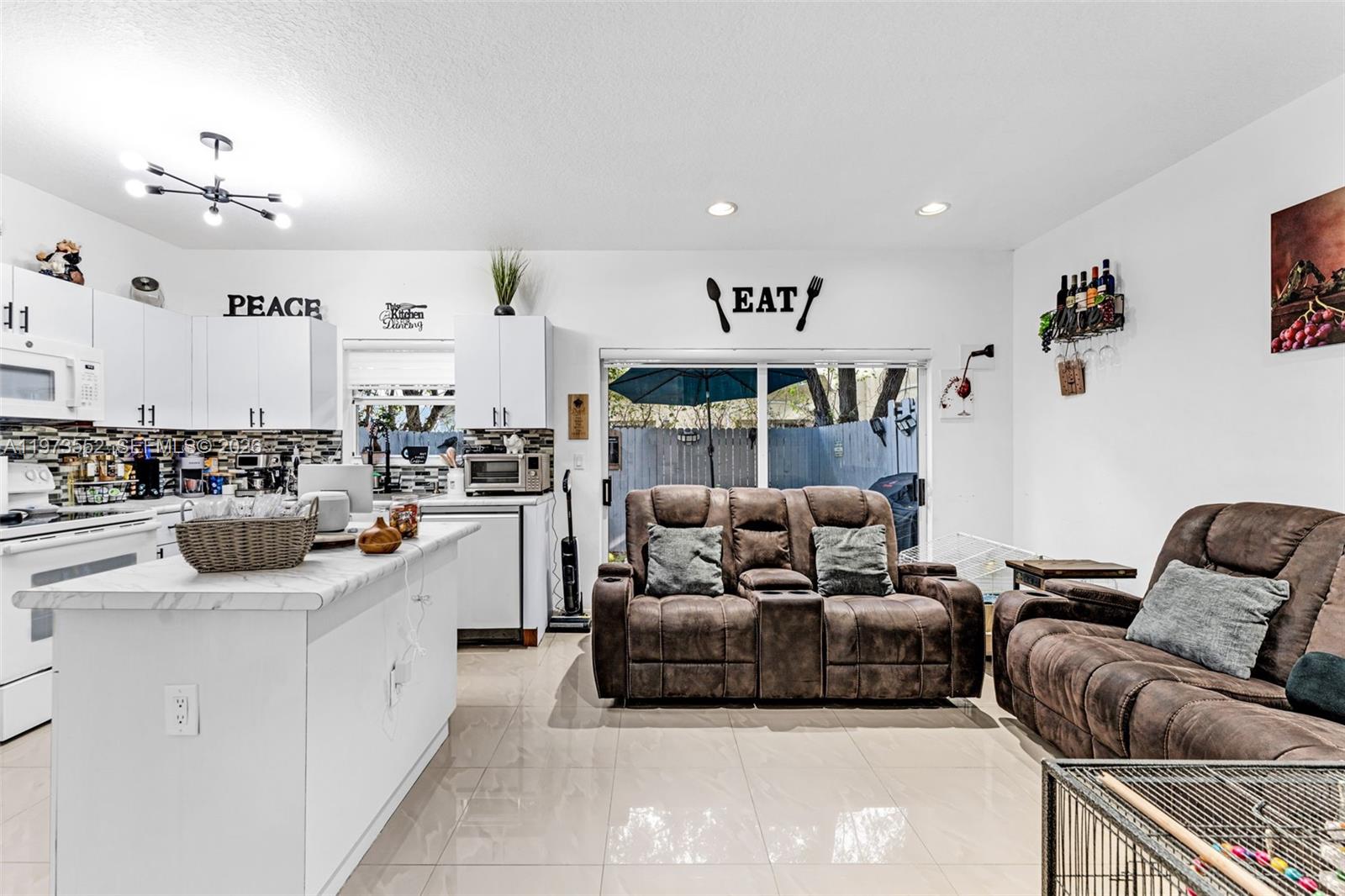 VENETIA GROVE - Residential