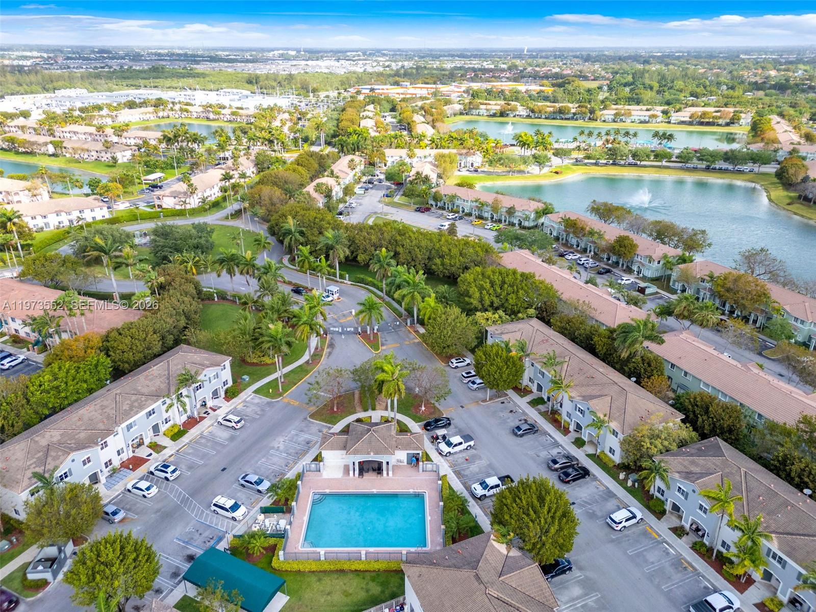 VENETIA GROVE - Residential