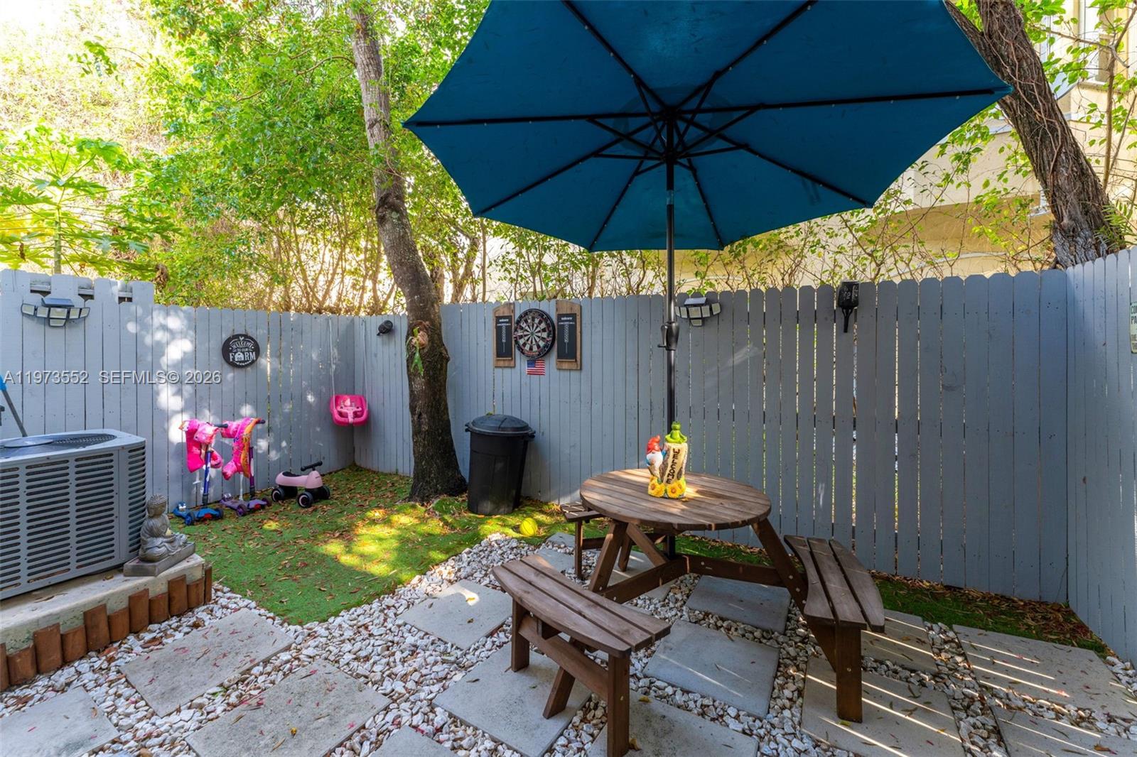 VENETIA GROVE - Residential