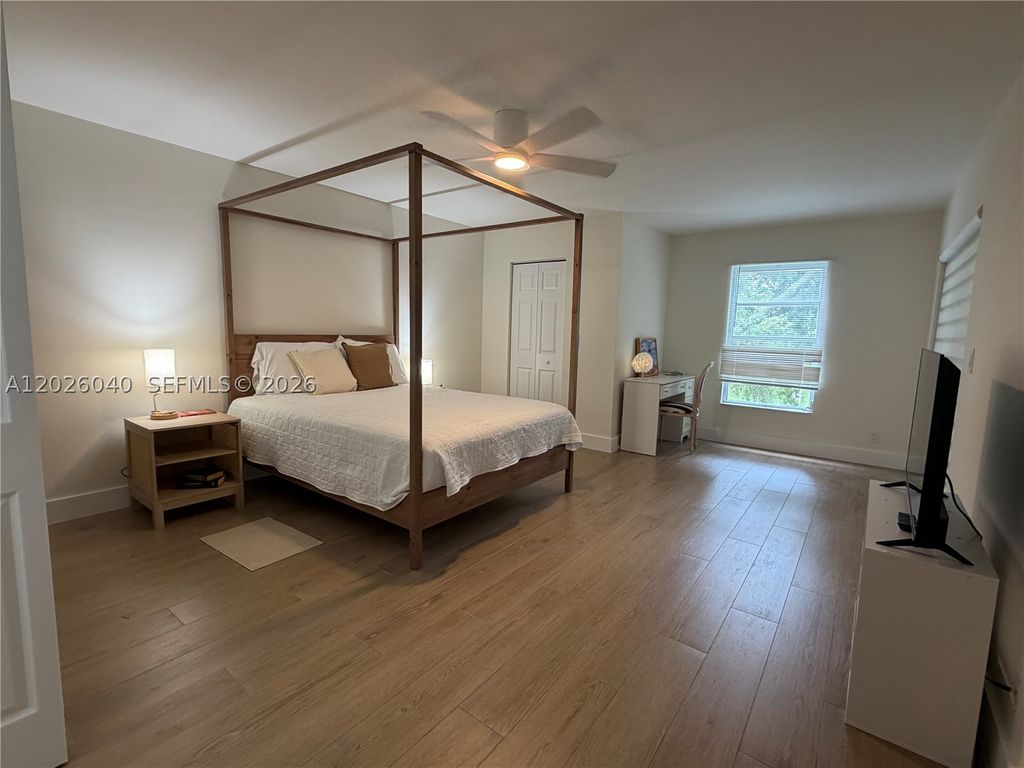 Photo of 7350 Kinghurst Dr #305, Delray Beach, FL 33446 (MLS # A12026040)