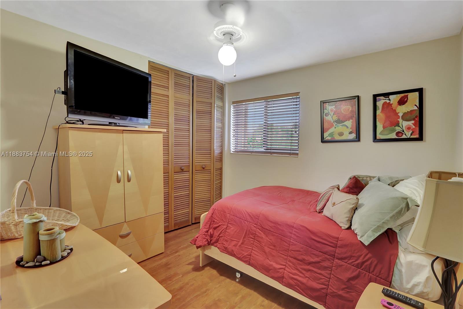 WOODFIELD - Residential