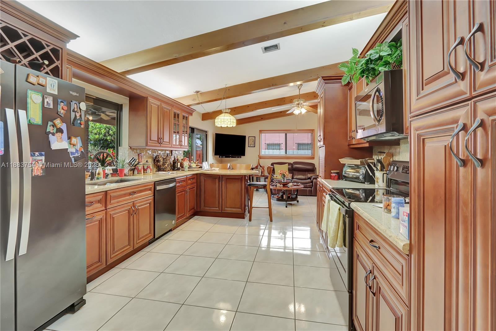 WOODFIELD - Residential