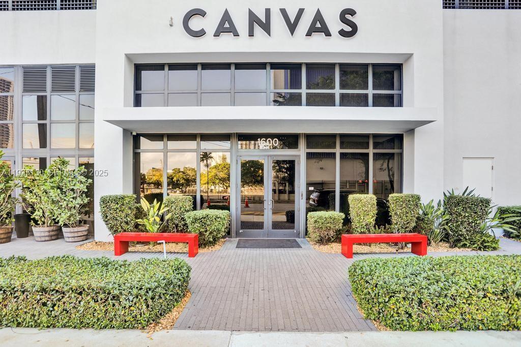 CANVAS CONDO - Residential
