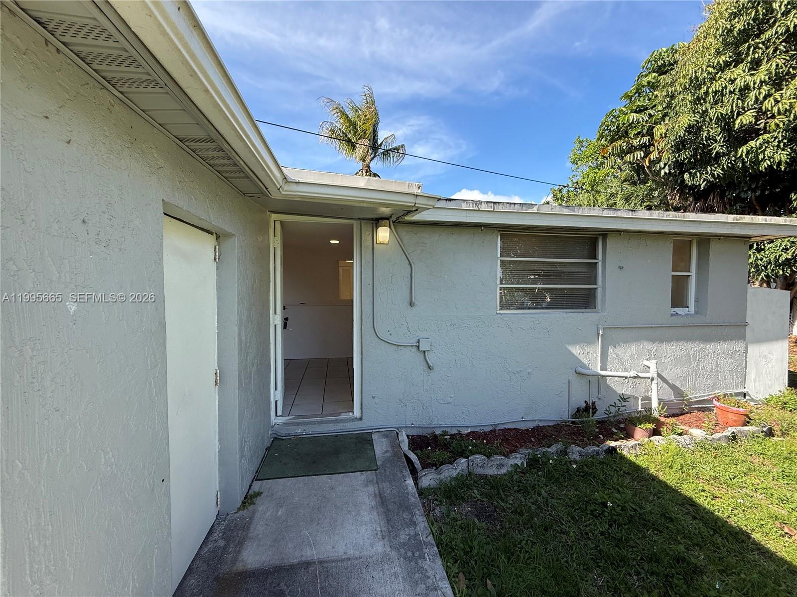 HOLLYWOOD BEACH HEIGHTS P - Residential Lease
