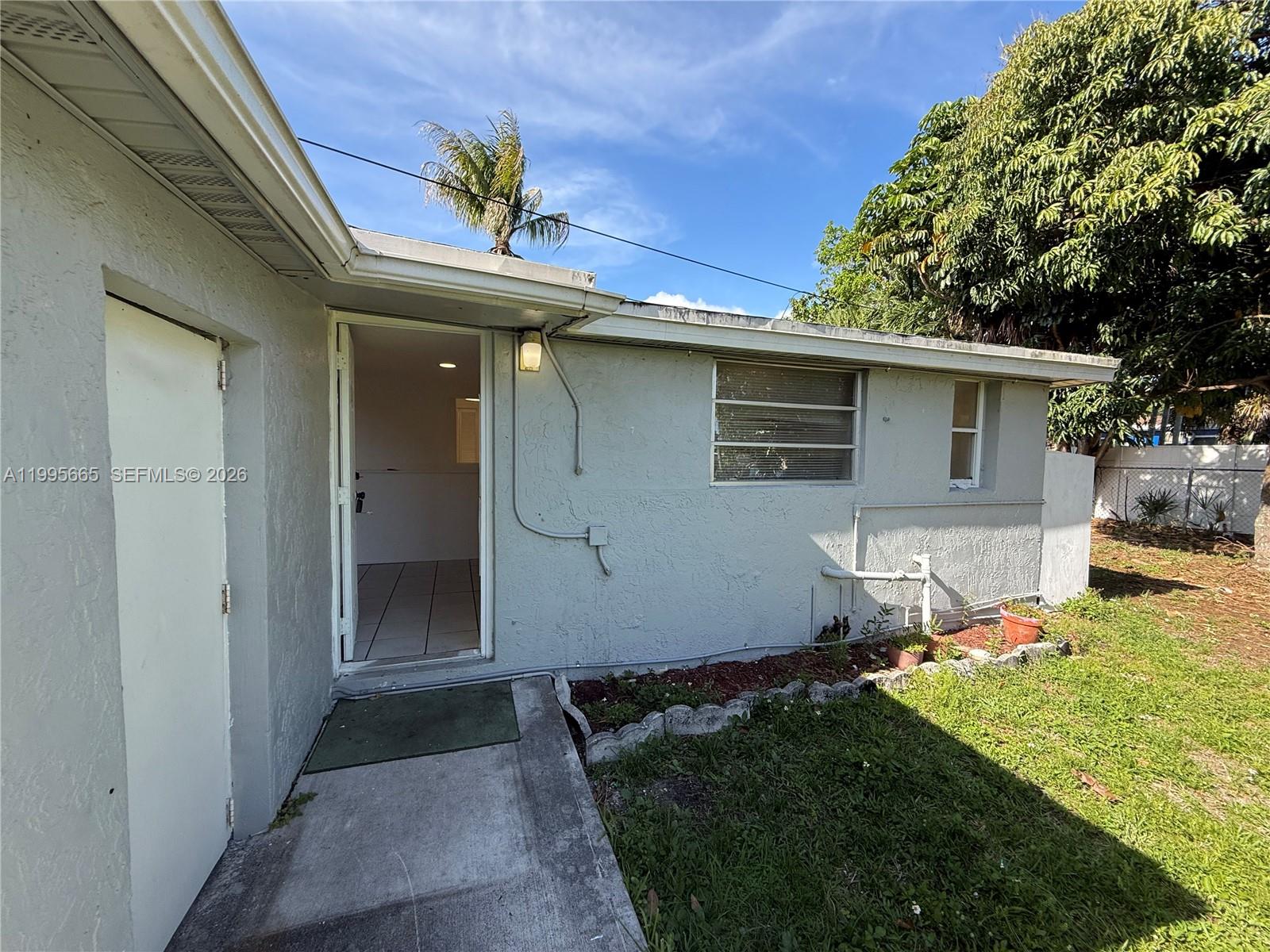 HOLLYWOOD BEACH HEIGHTS P - Residential Lease