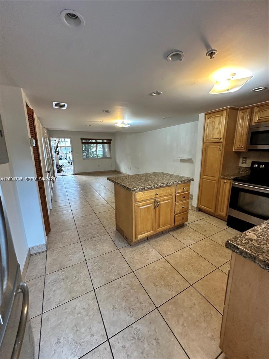 CHATEAUBLEAU VILLAS MIDWA - Residential