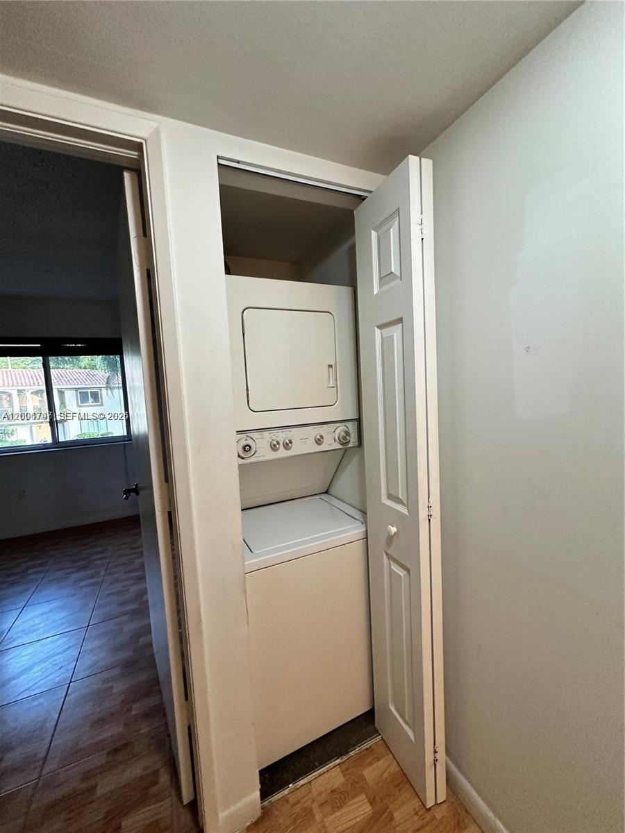 CHATEAUBLEAU VILLAS MIDWA - Residential