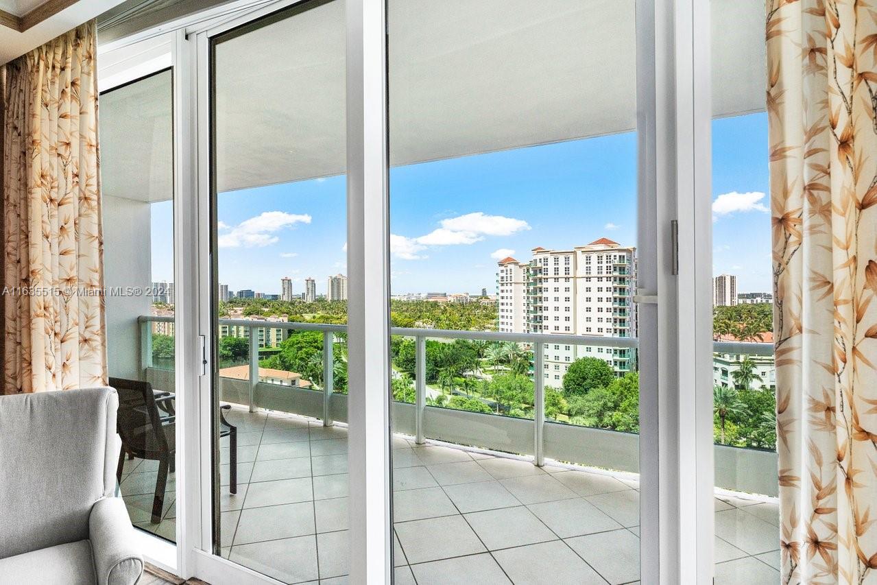 TOWERS OF PORTO VITA-SOUT - Residential