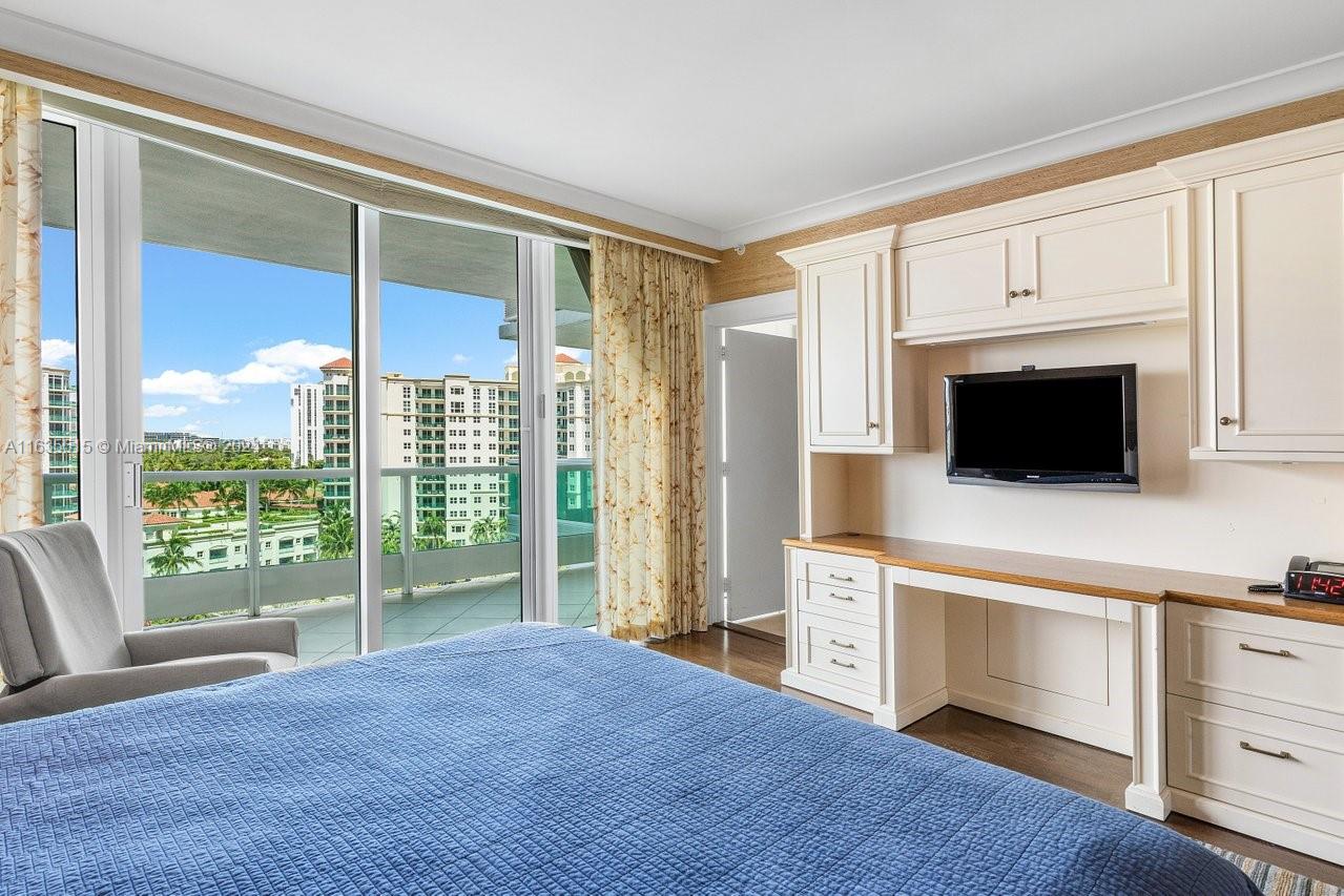 TOWERS OF PORTO VITA-SOUT - Residential