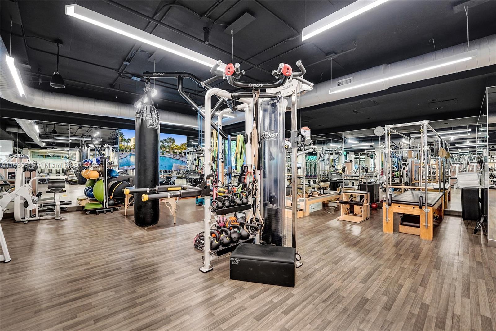 TOWERS OF PORTO VITA-SOUT - Residential