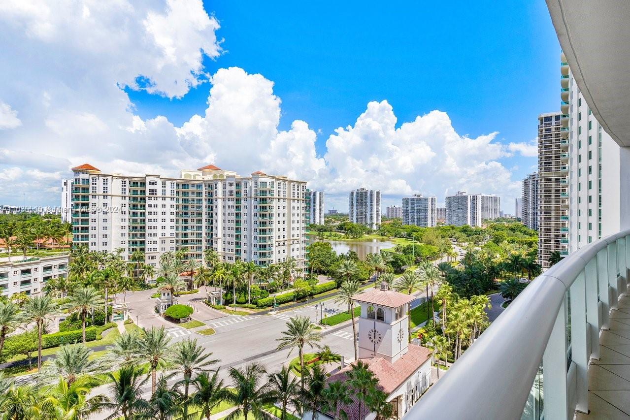 TOWERS OF PORTO VITA-SOUT - Residential